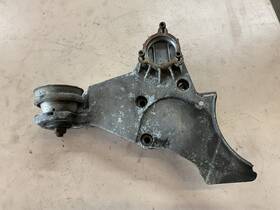 077121235a Audi 00-03 A8 D2 S8 4.2 V8 Oem Water Pump Mount Bracket B55a