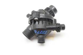 11537536655-22276 Bmw 2006 325xi Coolant Valve Thermostat Housing