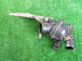 760115901 Bmw 2011-2016 535i Engine Coolant Thermostat With Bracket Support