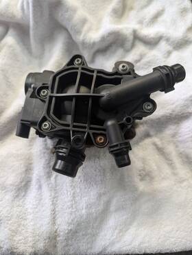 7644811 Bmw F30 G30 F32 B46 330 430 530 Engine Thermostat Oem Heat Management