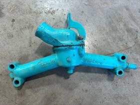 1163478-4 Buick 1163478 1958-60 Nailhead Used Thermostat Manifold With Gaskets Casting