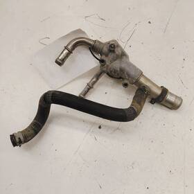 348.gm6n16 Cadillac Xts Thermostat Housing Mount Bracket 3.6 2016 2017 2018