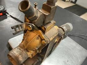 160-5131-00 Cat Thermostat Housing Water Temperature Regulator Bracket