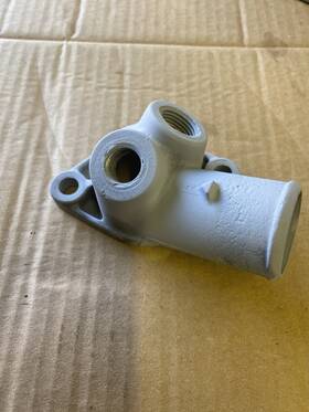 14043376 Chevrolet Original 82-88 Camaro V8 Thermostat Housing