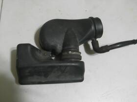 15995699 Chevrolet 96-06 Chevy Silverado Intake Hat With Resonator Assembly Genuine Oem Used