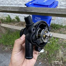 Chevrolet 28296034 Original Thermostat For 2012 Chevy Cruze Lightly Used Like New
