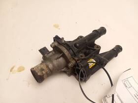 348.gm1e11 Chevrolet Thermostat Housing For Cruze 2011