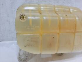 95269001 Chevrolet 2013-2021 Trax Engine Coolant Expansion Tank For Buick Encore 95269001 Chevrolet 2013-2021 Trax Engine Coolant Expansion Tank For Buick Encore