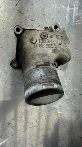 A4712032931 Detroit Egr Cooler Dd13 Thermostat Housing P/n Dc Freightliner