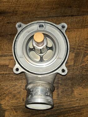 A4722001315 Detroit Diesel Genuine Thermostat Coolant Dd15