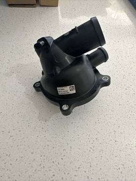 902-5873 Dorman Thermostat Housing Assembly Fits Audi Models
