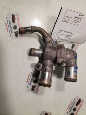 348.fd1d15 Ford C-max 2015 Thermostat Housing 42833 348.fd1d15 Ford C-max 2015 Thermostat Housing 42833