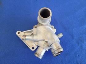 348.fd1h13 Ford 2013-2014 Mustang Shelby Gt500 Thermostat Housing Engine Cooling 2634