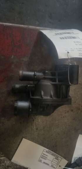 348.fd1l15 Ford Fusion 2015 Thermostat Housing