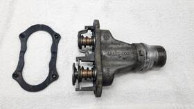 4k659-000 Ford 08 09 10 F250 F350 6.4 Diesel Thermostat Housing Powerstroke Oem