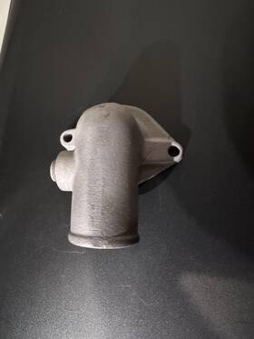 C8ae8584e Ford 390-428 Thermostat Housing