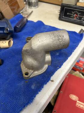 D0ze-8594-aa Ford 351w 302 Thermostat Housing Original Aluminum