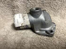 D7vy-8592-a Ford Nos 1977-79 Lincoln Mercury 429 460 V8 Thermostat Housing