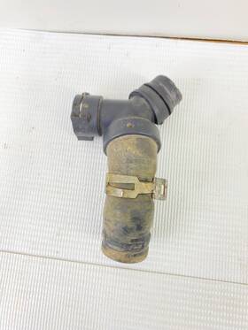 Ford Dr338566 2015-2017 F150 5.0 Thermostat Housing T-connector Hose Oem