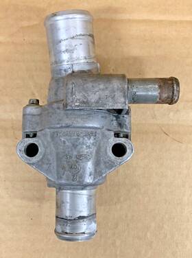 F50e-8a587-aa Ford 1995 96 97 98 99 00 01 2002 Lincoln Continental Thermostat Housing