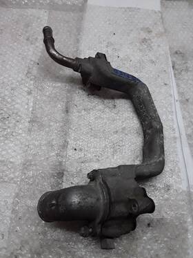 348.fd8505 Ford Truck Coolant Crossover And Thermostat 5.4l 2005 F150 F-150 Z-122p