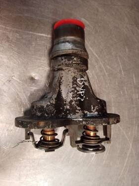 Ford Truck 348.fd8o08 Thermostat Housing From 2008 F450 Super Duty 6.4l Turbo Diesel 8796016
