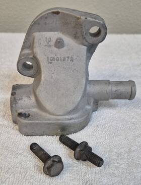 10101872 Gm 2.5l Iron Duke Oe Thermostat Housing Water Outlet 10101872 Gm 2.5l Iron Duke Oe Thermostat Housing Water Outlet