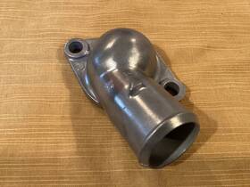 10108470 Gm - Original Chevrolet / Camaro Aluminum Thermostat Housing #