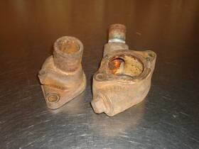 3839176 Gm 329223 Thermostat Housing Water Neck With Bypass Chevy Truck 307 350 3839176 Gm 329223 Thermostat Housing Water Neck With Bypass Chevy Truck 307 350
