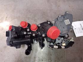 10767651 Gm 55512723 Thermostat Housing From 2020 Silverado 3.0l Turbo Diesel