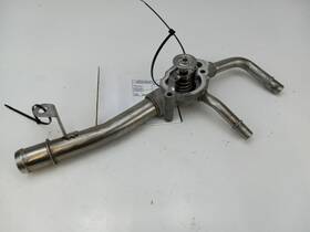 348.gm9a10 Gmc Truck 2010 Acadia Thermostat Housing Oem