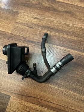 17137-raa-a01 Honda 03-07 Accord 2.4 Pcv Tube Breather Pipe Water Engine Intake Air Pass Line Oem