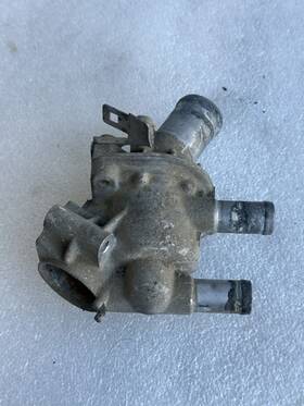 Honda 348.ho1b84 1984 1985 Civic Sedan Thermostat Housing Bare For Parts