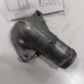 348.ho1d17 Honda Civic Thermostat Housing Mount Bracket 2016 2017 2018 2019