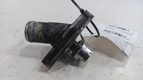 348.in1o12 Infiniti G37 Thermostat Housing Mount Bracket 2011 2012 2013