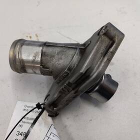 348.in1t17 Infiniti Qx50 Thermostat Housing Mount Bracket 2017 2016 2015 2014