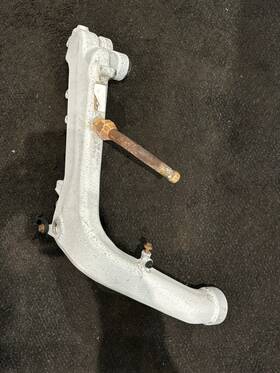 5683c2 International Oem Maxxforce 13 Diesel Engine Thermostat Housing