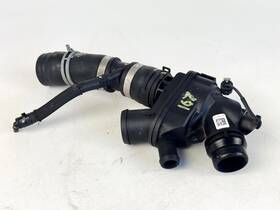 9w83-8555 Jaguar 15-20 Xf Gas Engine Motor Coolant Thermostat Housing Hose Pipe Tube Oem