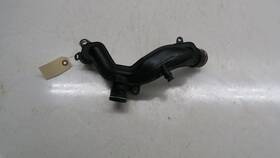 9w83-8a504 Jaguar 2017-2020 F-pace Oem 3.0l Engine Thermostat Housing Water Outlet Pipe