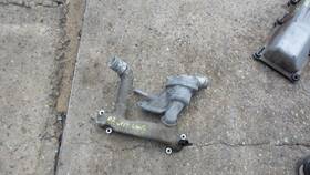 348.am8302 Jeep Thermostat Housing Coolant Pipe Fits Liberty 2002 1079539