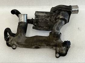 348.le1t99 Lexus 1998 1999 2000 Ls400 Thermostat Housing