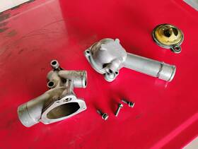 617-203-1973 Mercedes-benz 300d 240d Thermostat Housing