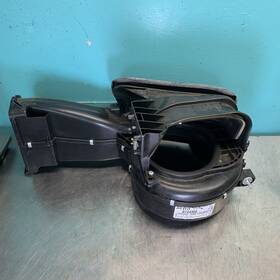Mercedes-benz A2038300503 2001-2007 Mercedes-benz W203 C230 C320 C-class Motor Blower Housing Case Oem