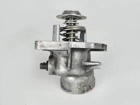 A2732000215 Mercedes-benz 2007 - 2009 Gl Class X164 Gl450 Thermostat Housing Oem A2732000215 Mercedes-benz 2007 - 2009 Gl Class X164 Gl450 Thermostat Housing Oem