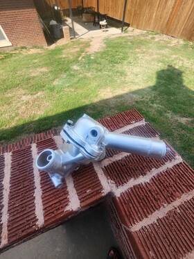 A6172001715 Mercedes-benz Om617 Om616 Engine Thermostat Housing Assembly Oem