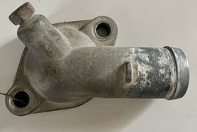 Mitsubishi Md311305 Minicab U41t-u42t Thermostat Housing Part # Pre-owned