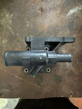 Ch2231 Motorad Engine Coolant Thermostat Housing-water Outlet Ford 2.5l