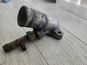 13048-y4005 Nissan 1979-1983 Datsun 280zx/1980-84 810 Water Inlet/coolant Pipe
