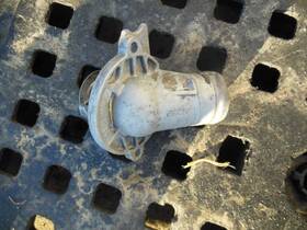Oem 348.mb1c99 1999 Clk 320 Thermostat Housing 98511