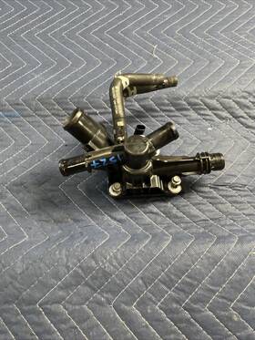 55512491 Oem 2020-2023 Buick Encore Gx 1.2l Engine Coolant Water Outlet With Pipes